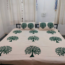 Load image into Gallery viewer, Green Tree of Life Barmer Applique Double Bedspread
