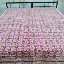 Load image into Gallery viewer, Purple & Cream Base Printed Bedspread