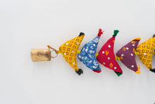 Load image into Gallery viewer, Multicolored Bell Tota '10' Big Birds String