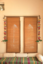 Load image into Gallery viewer, Multicolored Bell Tota "17" Big Birds String with Parrot