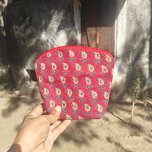 Load image into Gallery viewer, Hand-block Printed Cotton Travel Pouches of 3 Set
