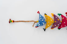 Load image into Gallery viewer, Multicolored Bell Tota &#39;10&#39; Big Birds String
