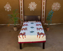 Load image into Gallery viewer, Camel Barmer Applique Bedspread
