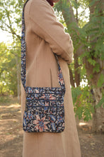 Load image into Gallery viewer, Black Hand block Printed Travel Sling Bag
