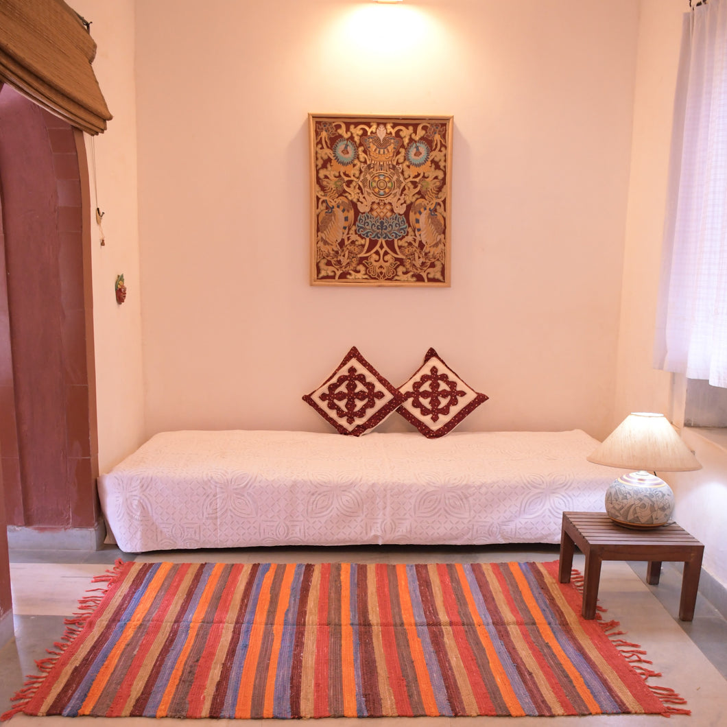 Multicolour Jawaja Handwoven Cotton Rug (4X6 ft.)