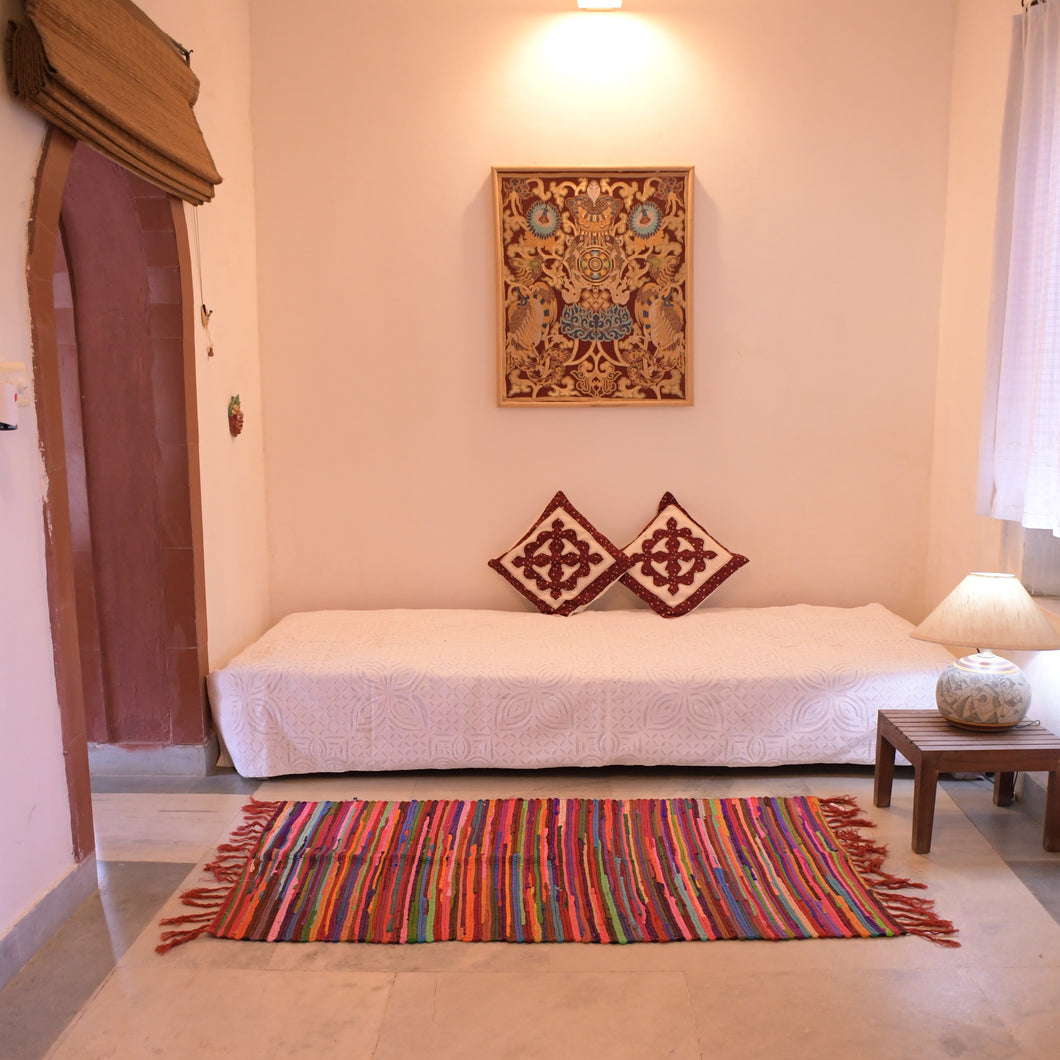 Katran Handwoven Cotton Rug (3x5 ft.)