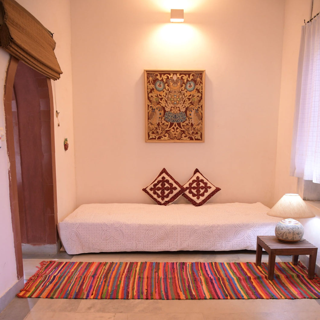 Katran Handwoven Cotton Rug (2.5x8 ft.)