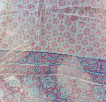 Load image into Gallery viewer, Pink &amp; White Handblock Printed Cotton dupatta
